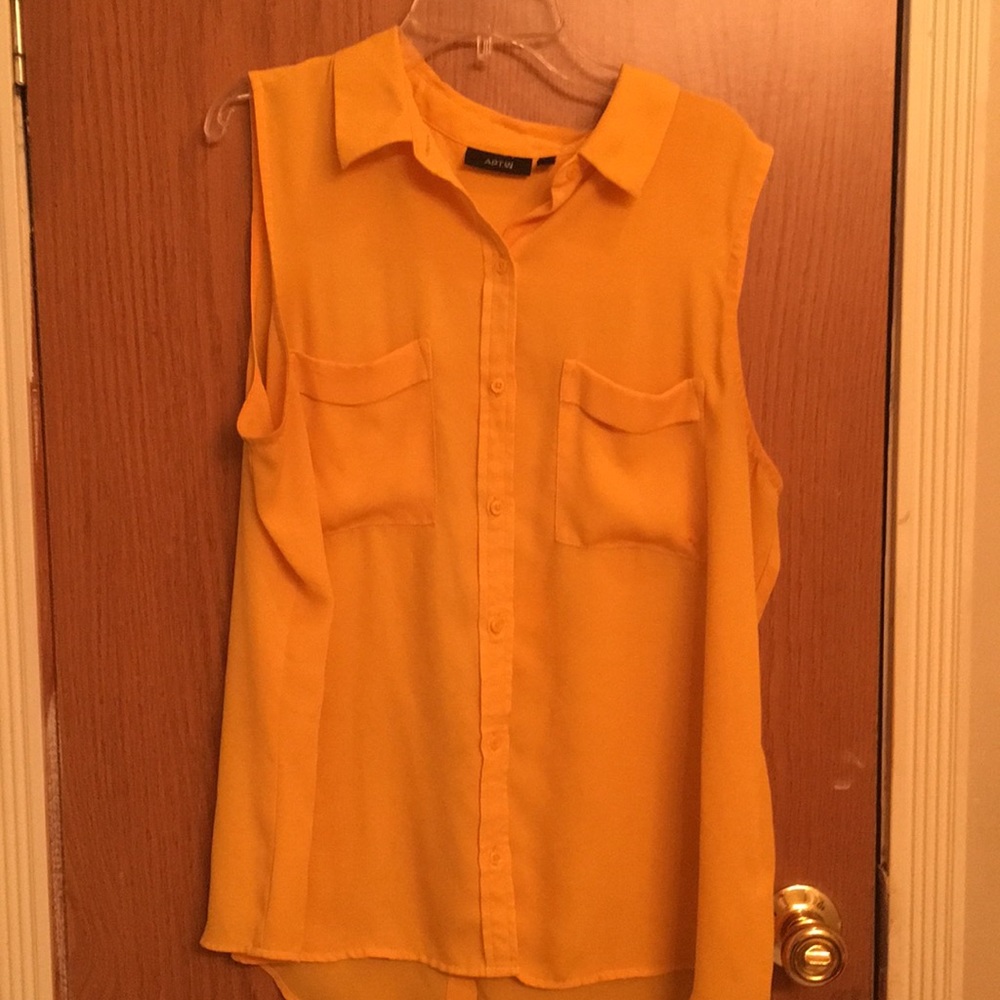 Sleeveless button down